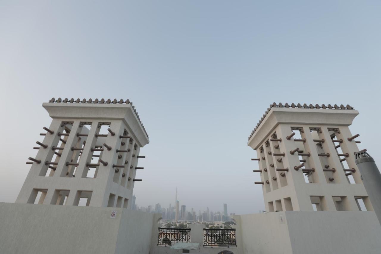 Cozy Rooms And Small Partitions For Men Guests In Dubaï Extérieur photo