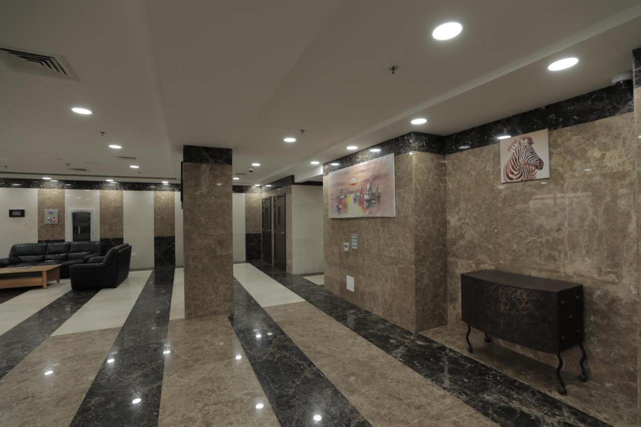 Cozy Rooms And Small Partitions For Men Guests In Dubaï Extérieur photo